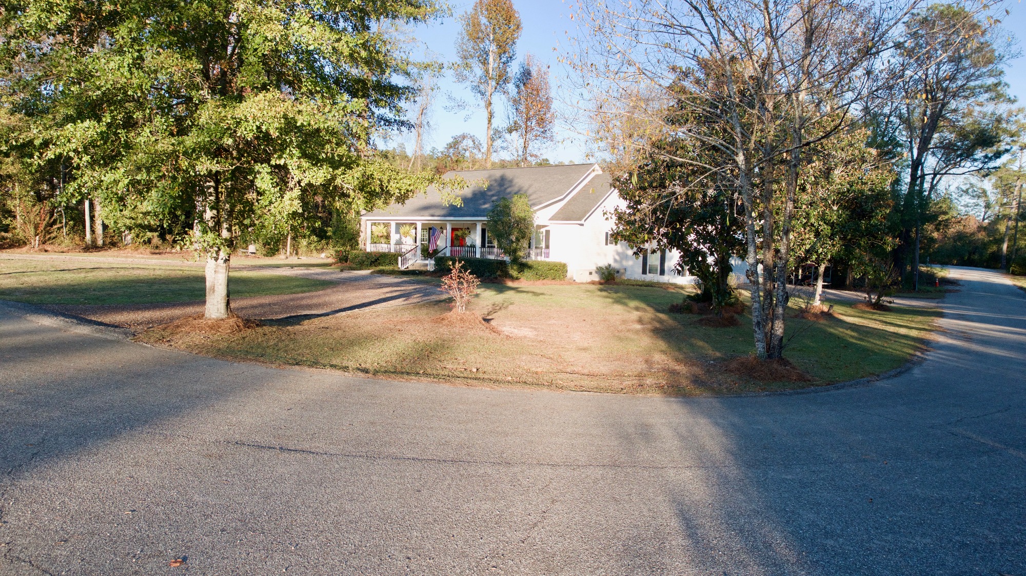 Charming Creole Cottage with Golf Course Views in Jackson, Alabama